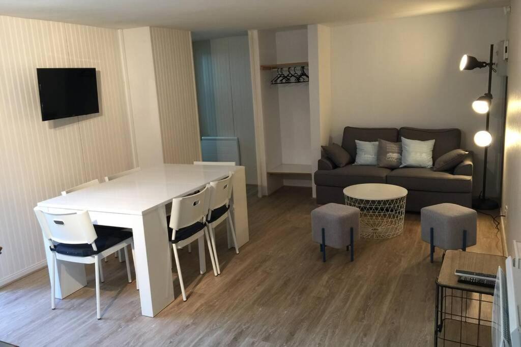 Ideal - Plage, Jardin & Jacuzzi, Proche Plage Et Thalasso - 1 A 6 Personnes Saint-Malo Exteriör bild