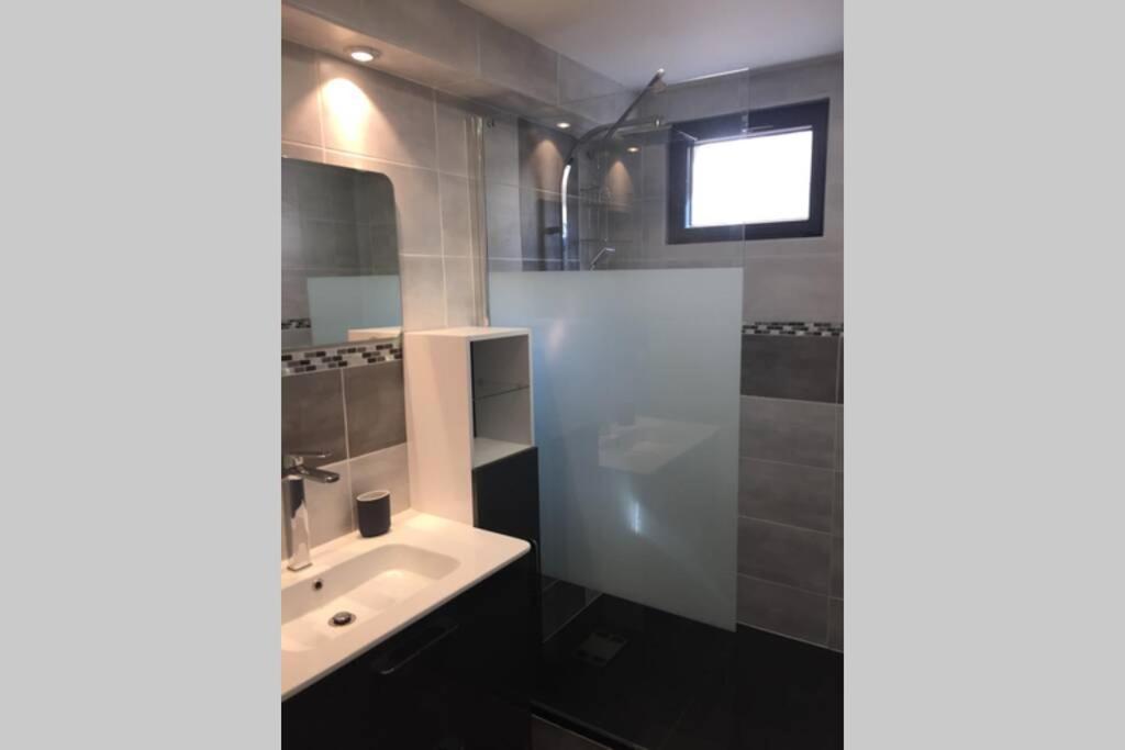 Ideal - Plage, Jardin & Jacuzzi, Proche Plage Et Thalasso - 1 A 6 Personnes Saint-Malo Exteriör bild
